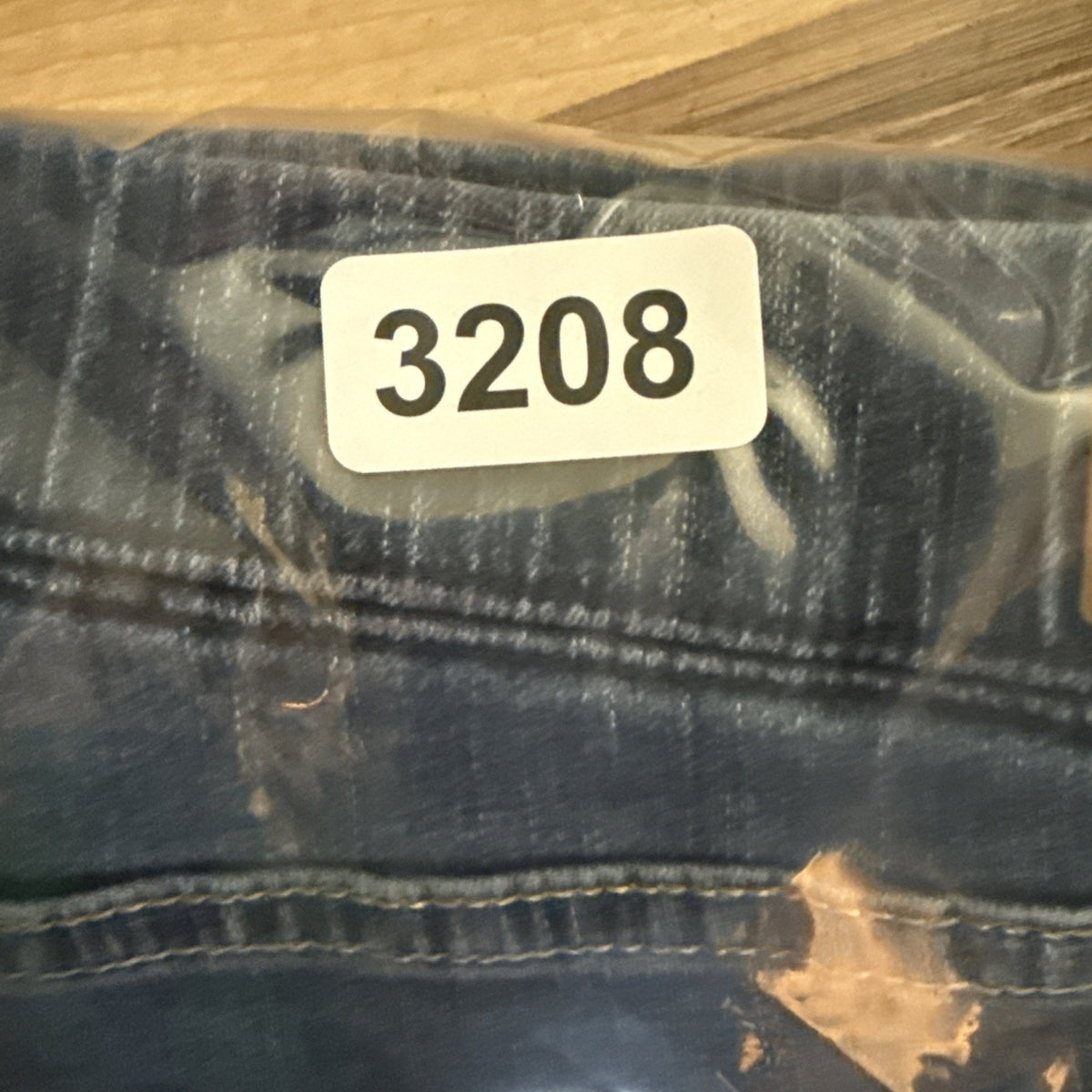 Signature Levi Jeans 10L (30X32) Pull On Skinny Totally Shaping Gold Label