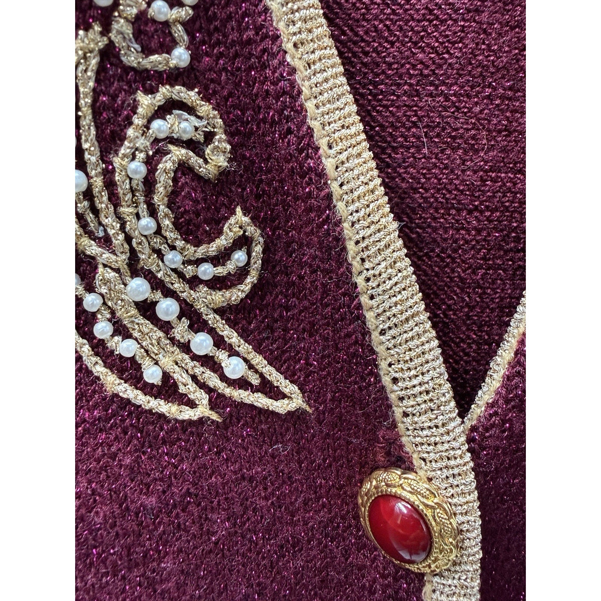 Vintage Jaclyn Smith Cardigan M Burgundy Gold Beaded Metallic Embroidered