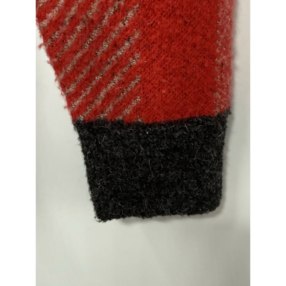 Cyrus Cardigan Sweater Snap Button Red Check Plaid Women Size Medium Academia