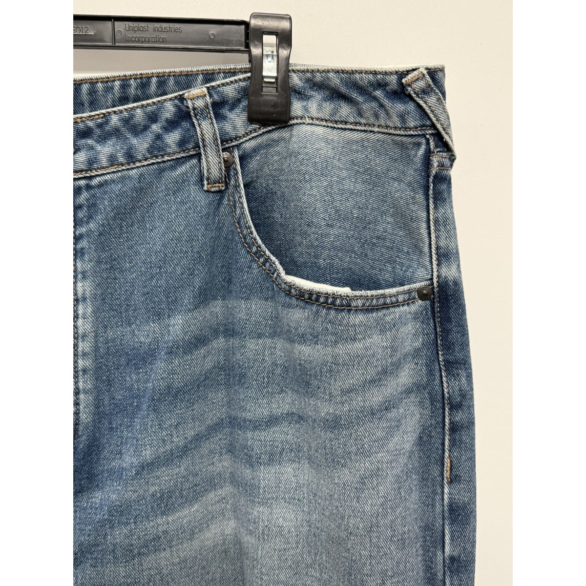 Cleo + Wolf Jeans Womens 34x32 High Rise Loose Wide Leg 100% Cotton NWOT