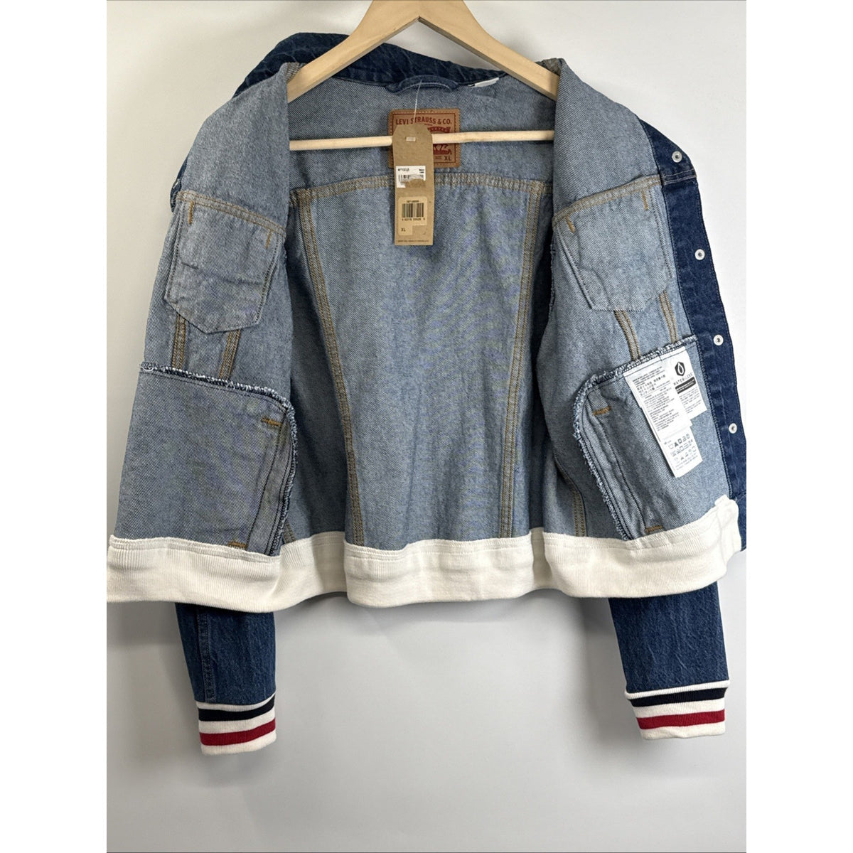Levi’s Denim Trucker Jacket Womens XL NWT Stripe Rib Trim Americana Classic
