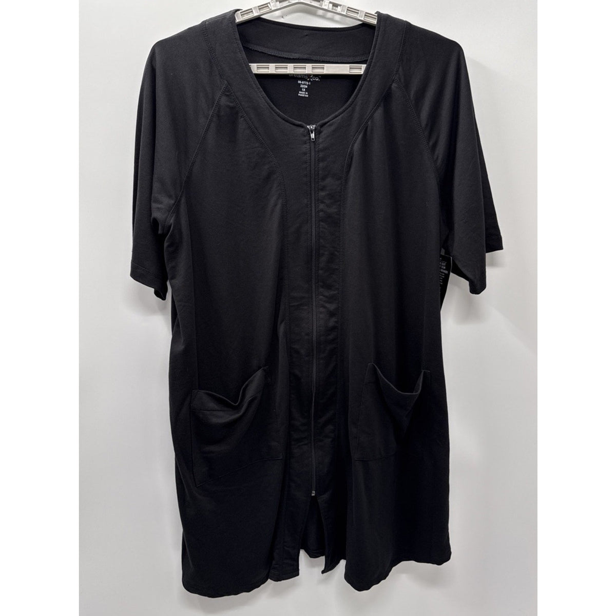 Dreams & Co Women 1X 22/24 Black Zip Front Lounge Robe Duster Pockets Plus