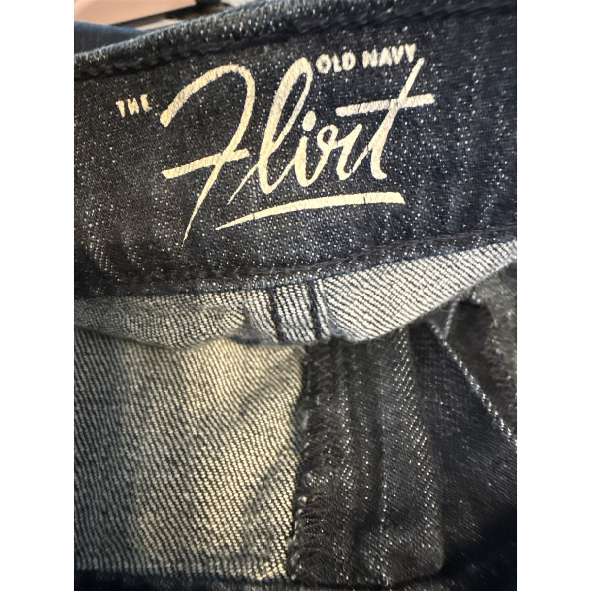 Old Navy Womens The Flirt Jeans Boot Cut Flare Mid Rise Size 12 Short Dark Wash