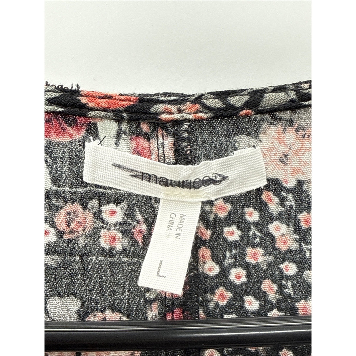 Maurices Blouse Womens L Black Floral Long Sleeve Lightweight V-Neck Pullover