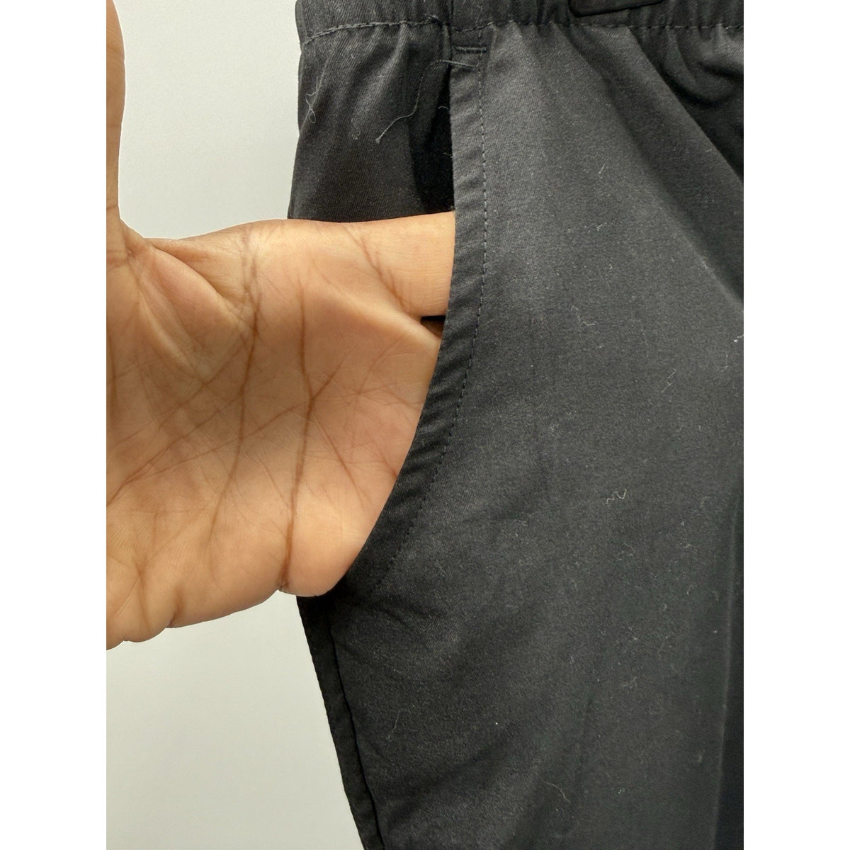 Kim Rogers Women Size 16 Black Pull On Capri Pants Lightweight Elastic Waist NWT