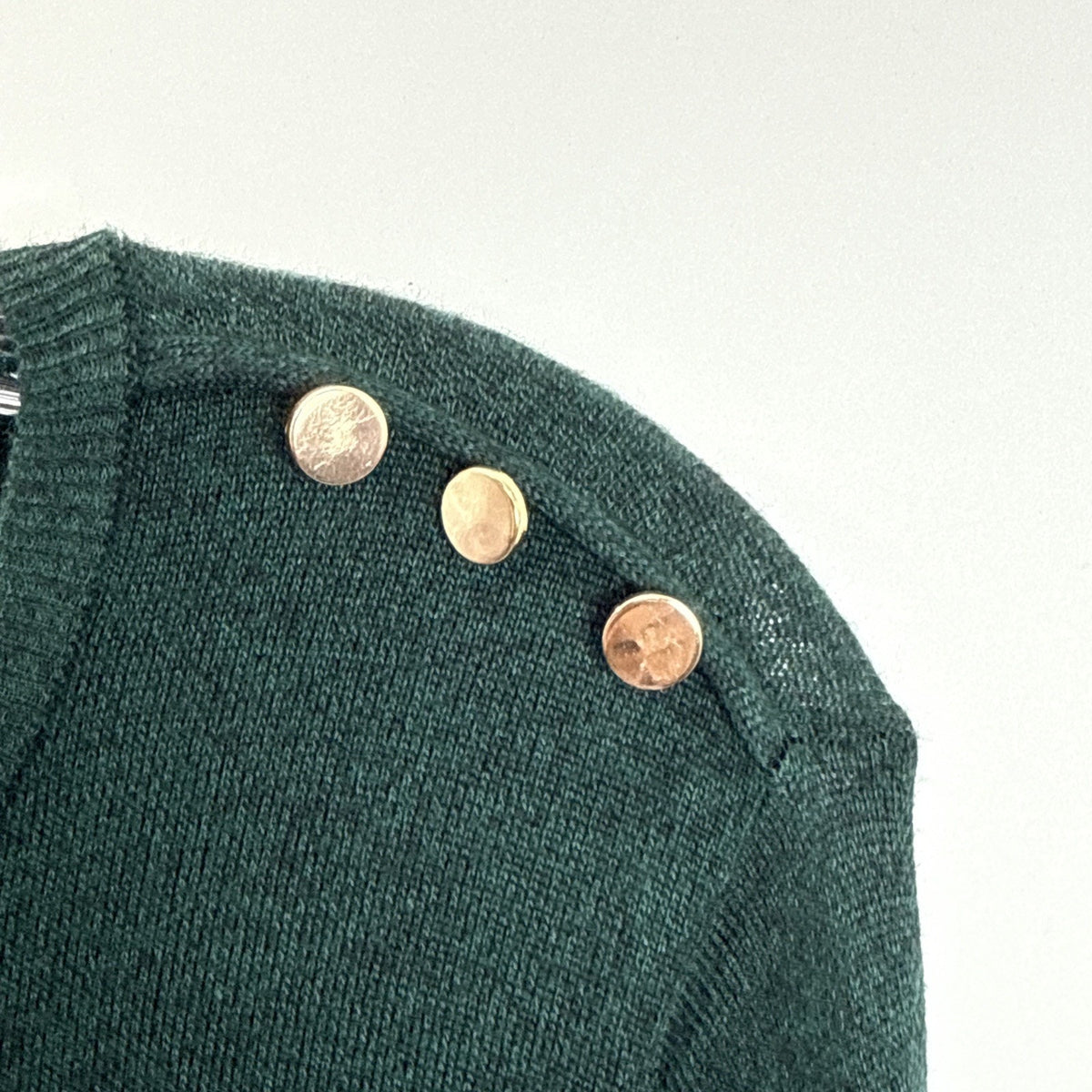 Apt 9 Layered Sweater Top Green Faux Shirt Hem Gold Button Career Medium Petite