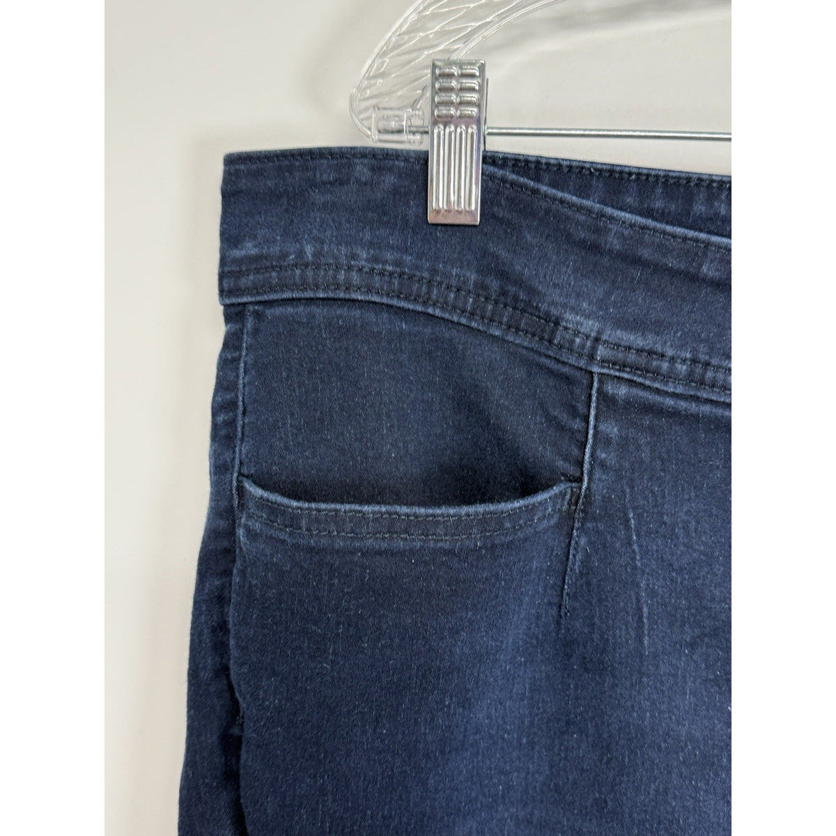 Levi’s Signature Shaping High Rise Super Skinny Jeans Size 20 Dark Wash