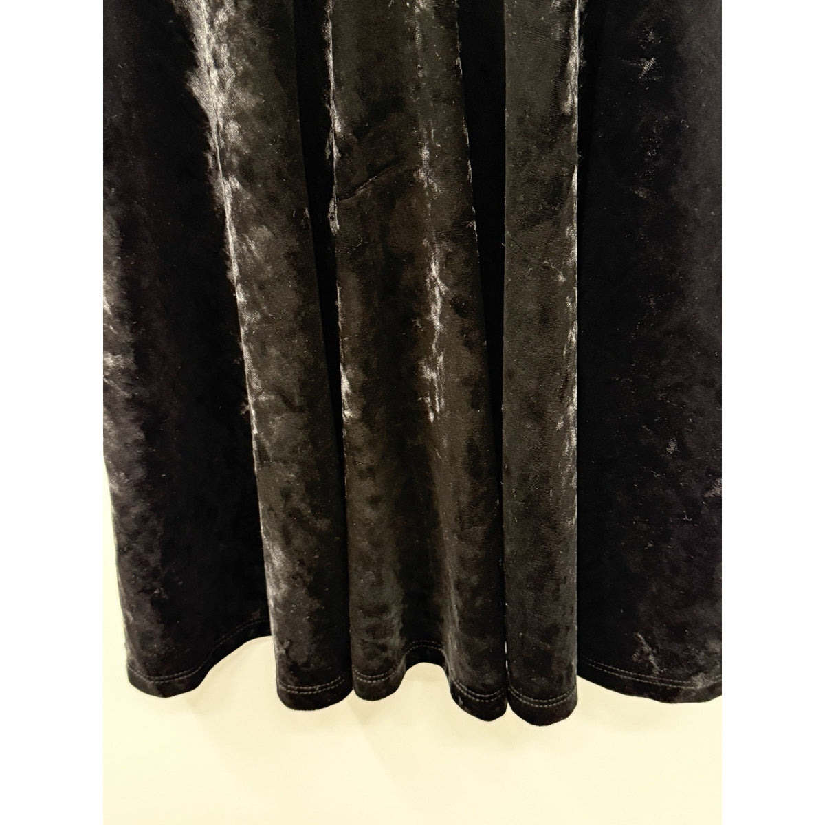 Forever 21 Black Velvet Slip Dress Lace Trim Goth Coquette Grunge Y2K L NWT