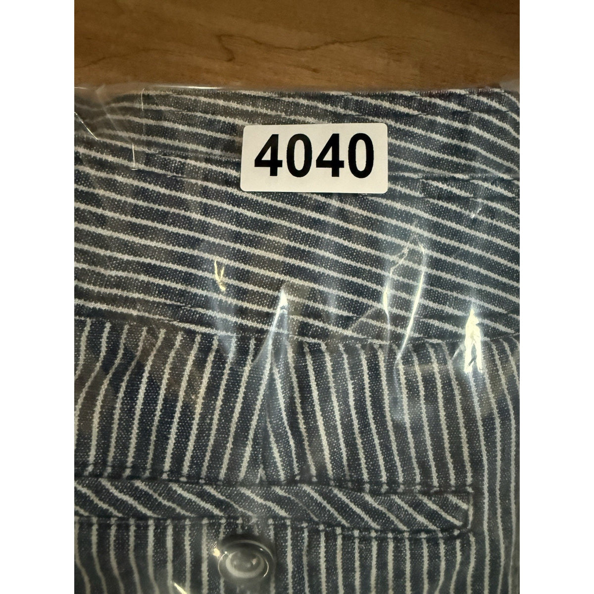 Larry Levine Womens 12 Capri Pants Blue White Stripe Cotton Button Front Cropped