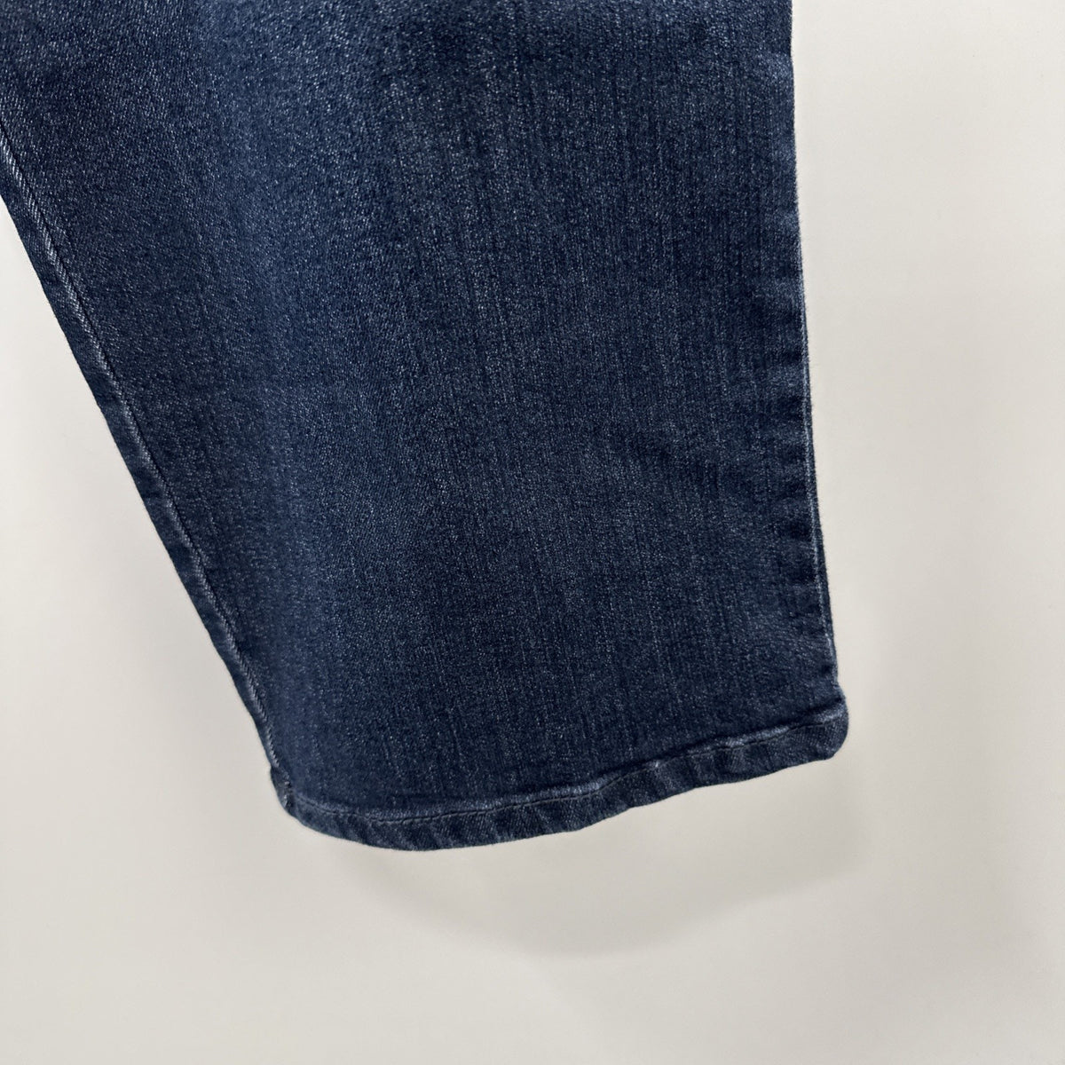 Gloria Vanderbilt Amanda Jeans Women Plus SZ 22W Average Dark Wash Straight Leg