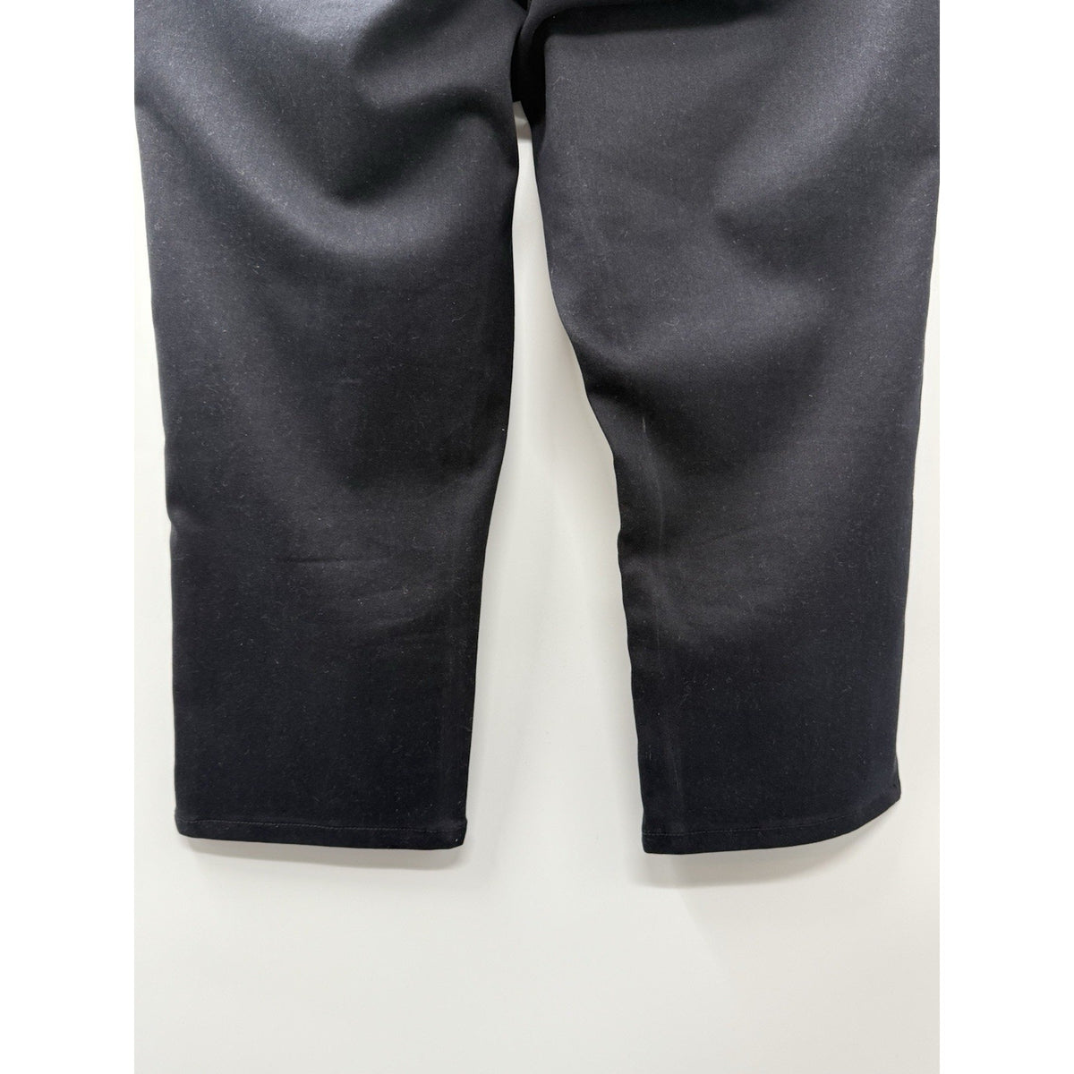 Liz Claiborne pants Women’s Black 5 Pocket Capri Crop Women 12 Midrise 5 Pocket