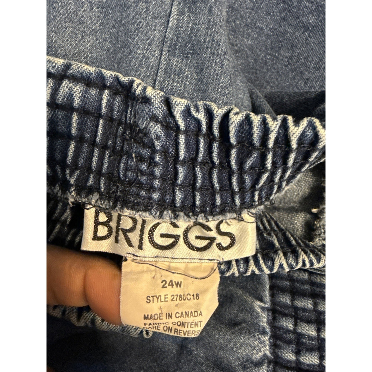 Briggs Women 24W Pull On Denim Jeans Blue Elastic Waist Cotton Capris