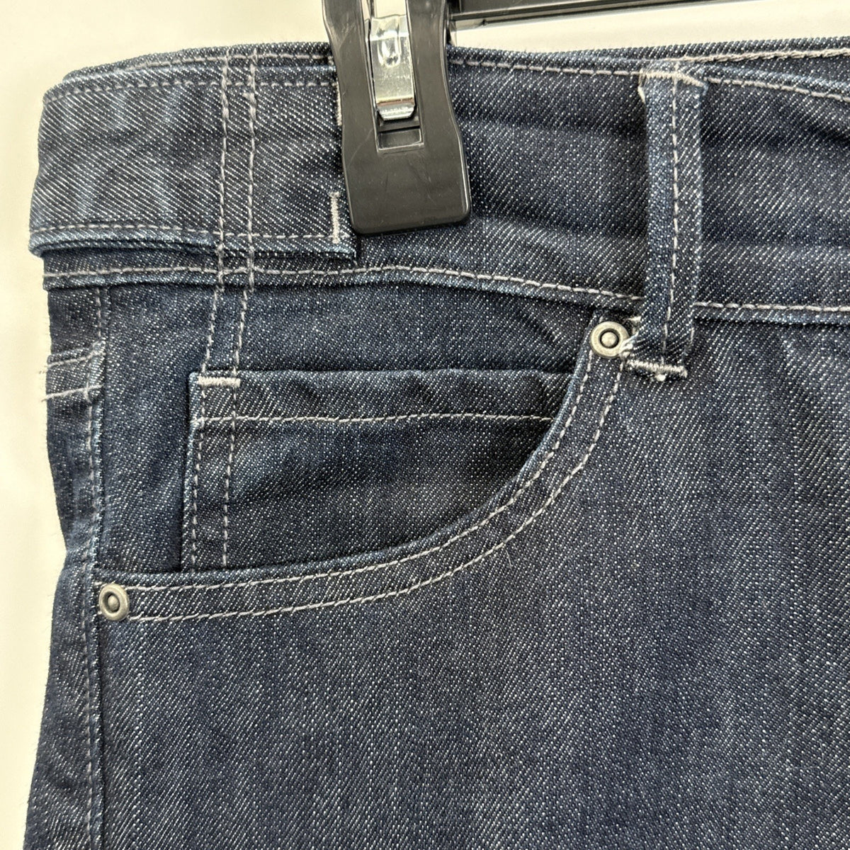 Old Navy Denim Capris 16.5 Inseam Womens Size 8 Dark Wash Stretch Classic Rise