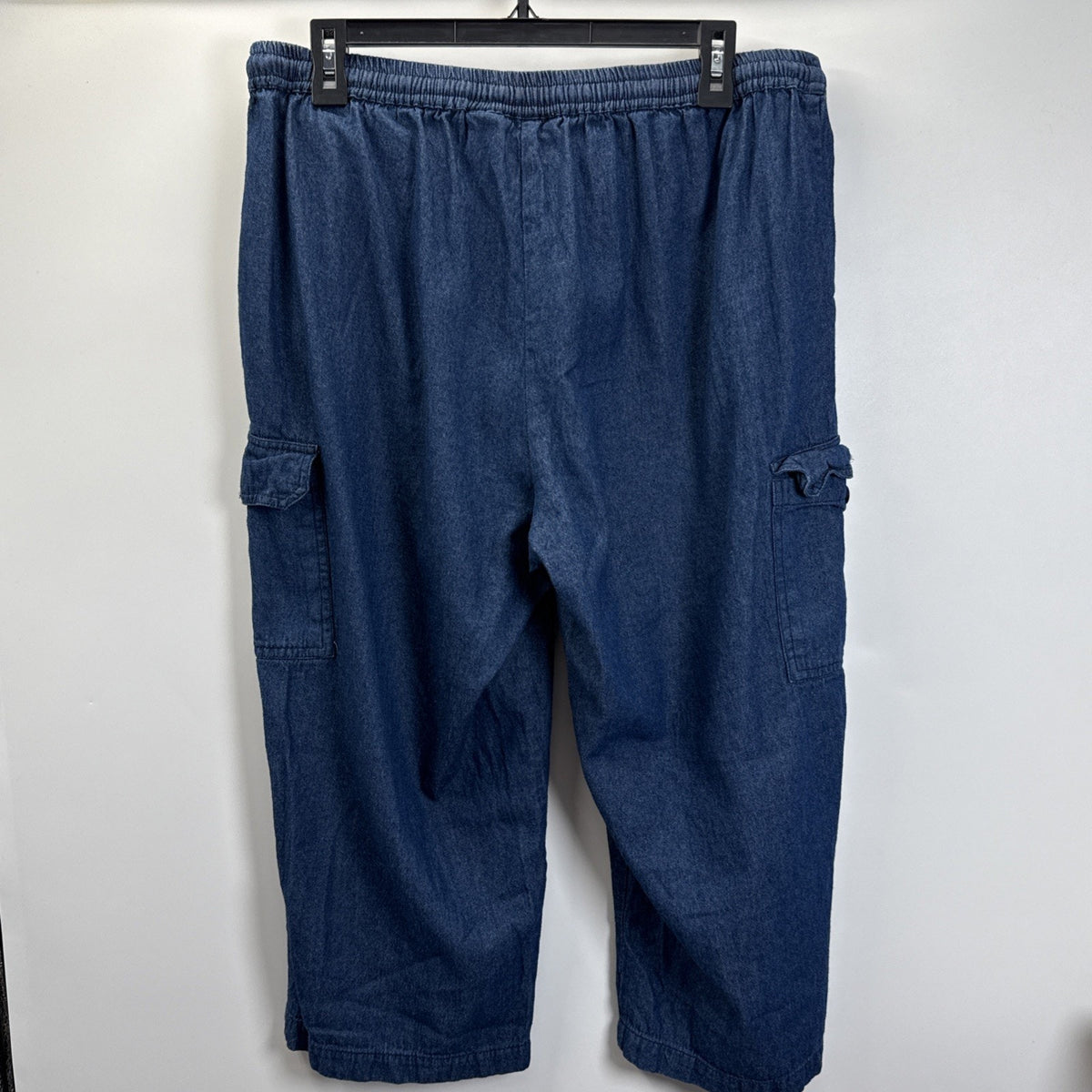 Collections Etc Women's Large Pull On Capri Pants Chambray Blue Elastic Waist