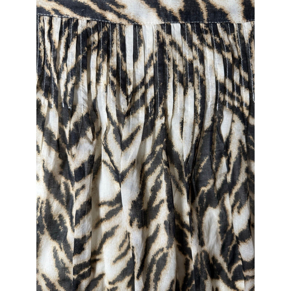 Talbots A Line Pleated Skirt Size 10 Petite Tan Black Animal Print Lined Cotton