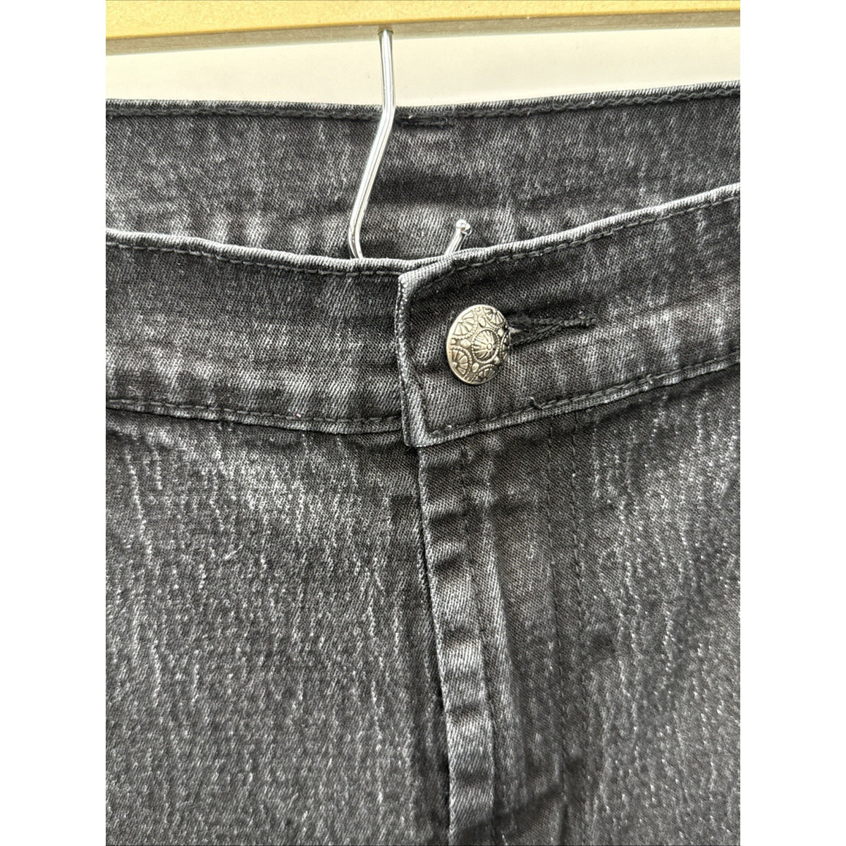 DG2 diane gilman Jeans Women Black Denim 5 Pocket Straight Leg Sz 10P