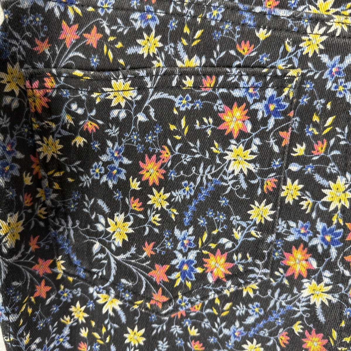 Time and Tru Women’s High-Rise Stretch Fitted Floral Jegging Size M(8-10)