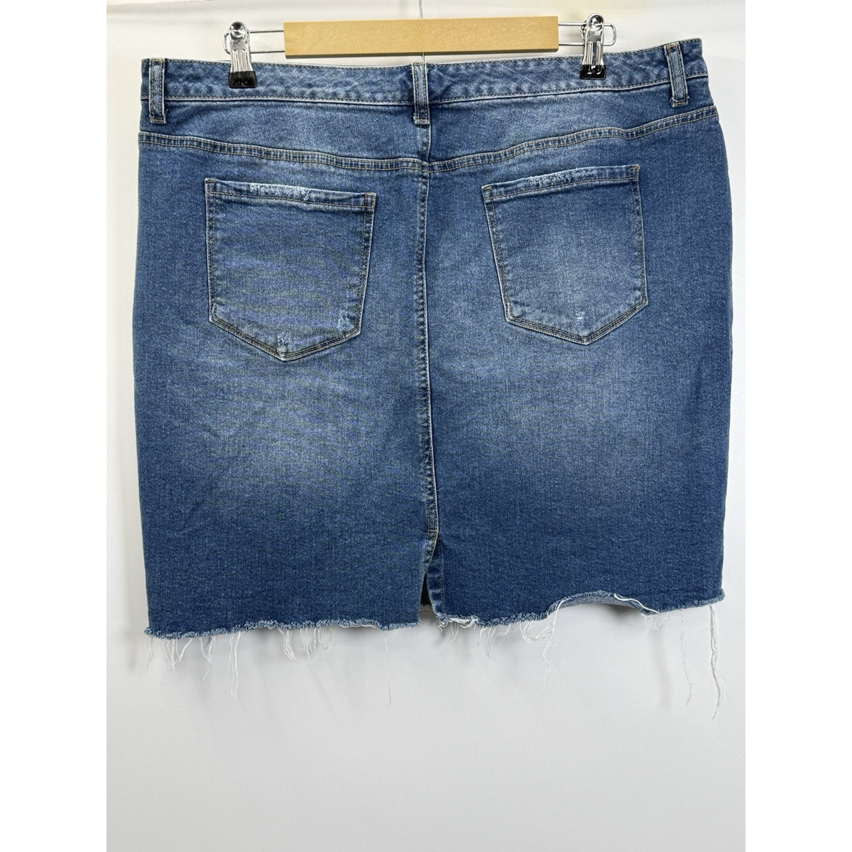 Style & Co Denim Skirt Women’s 16 Stretch Jean Skirt Raw Hem Distressed Midi