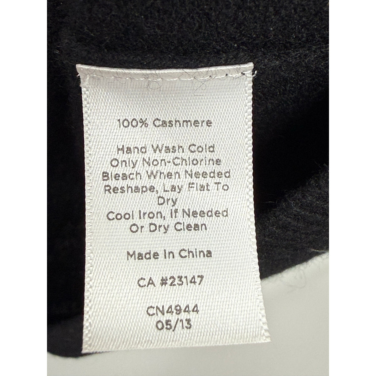 Talbots Pure Cashmere Black Crewneck Sweater Women’s Medium 3/4 Sleeve