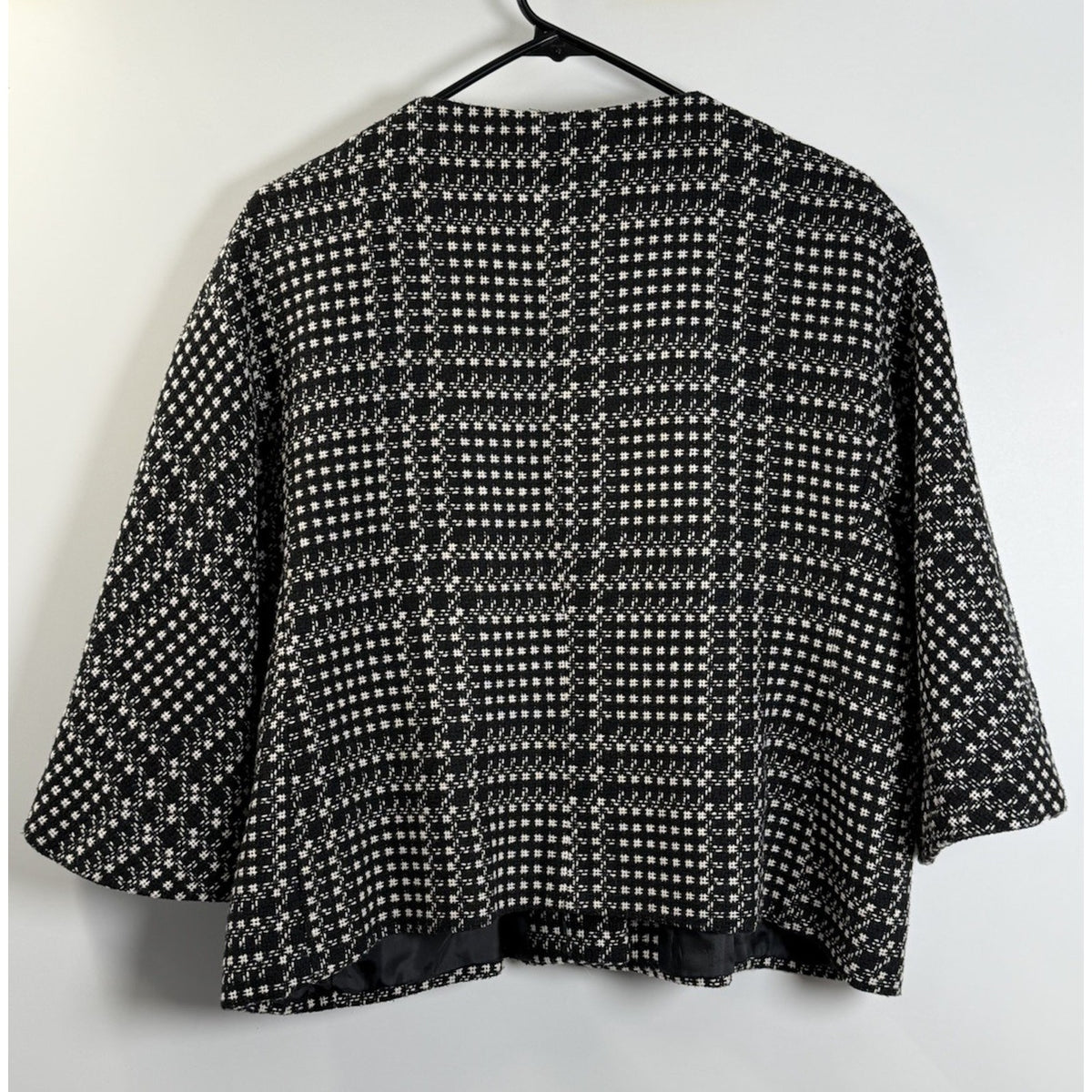 Signature by Larry Levine Tweed Jacket Size 16 Black White Cropped Classic