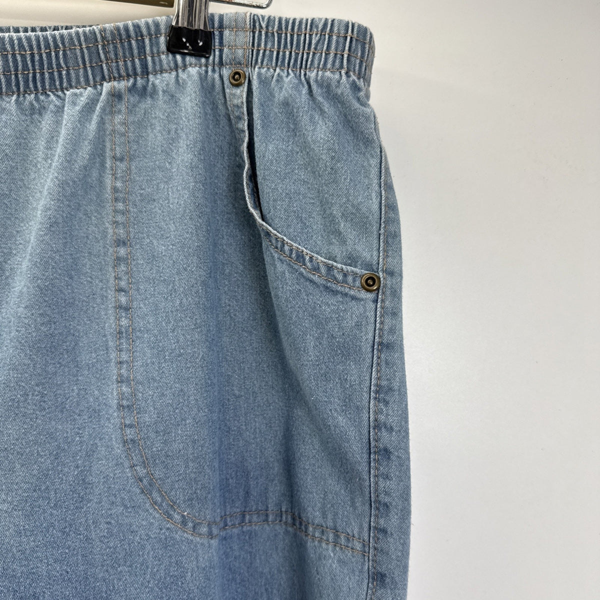American SweetHeart Jeans Women’s Size Large Petite Pull On Elastic Waist
