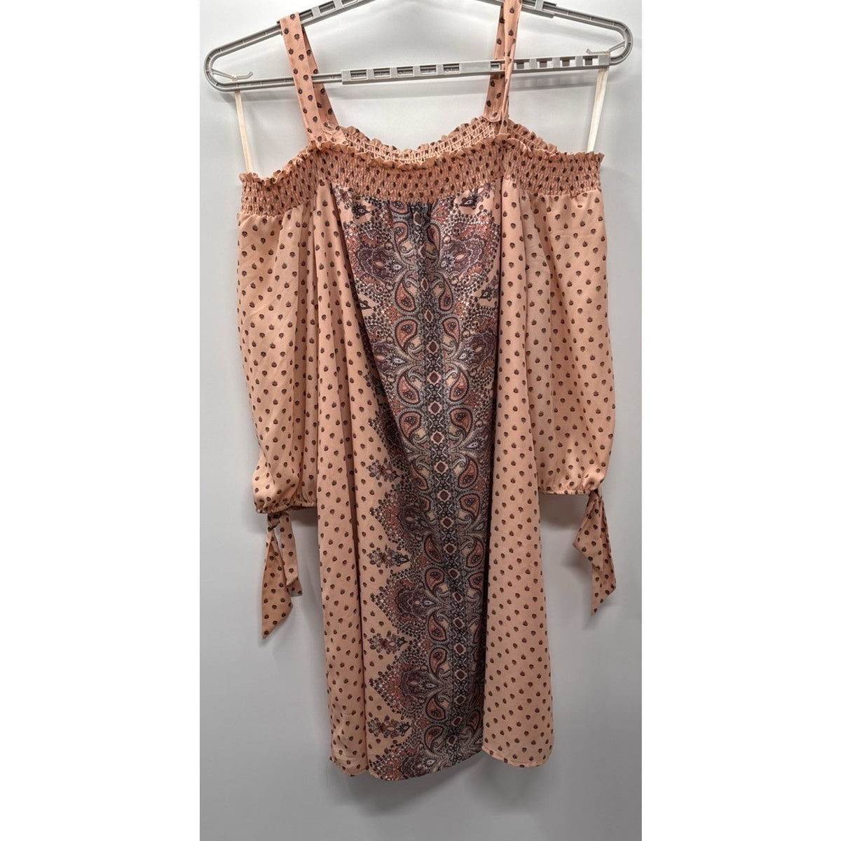 Luxology Boho Paisley Off Shoulder Dress Peach Smocked Festival Size 18