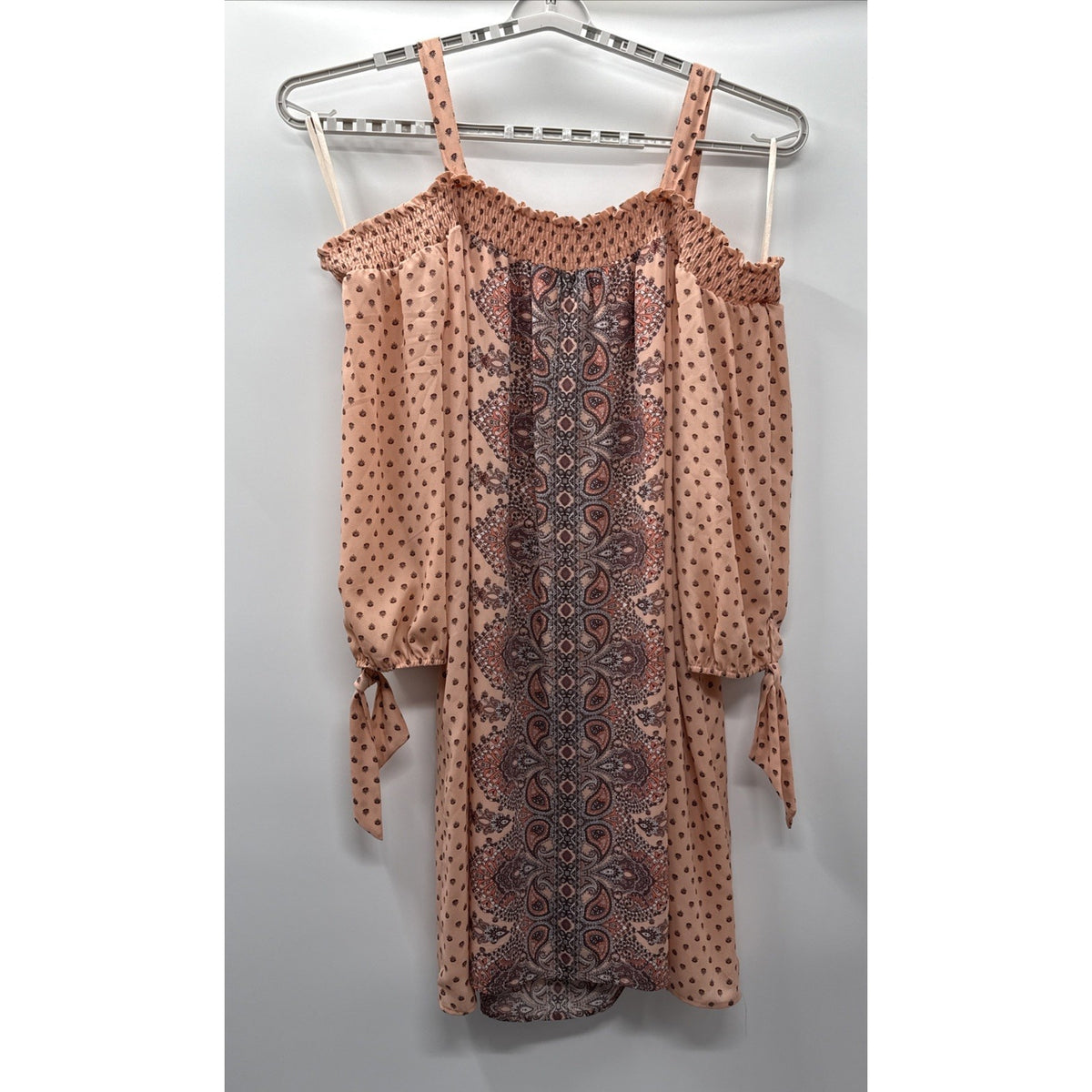 Luxology Boho Paisley Off Shoulder Dress Peach Smocked Festival Size 18