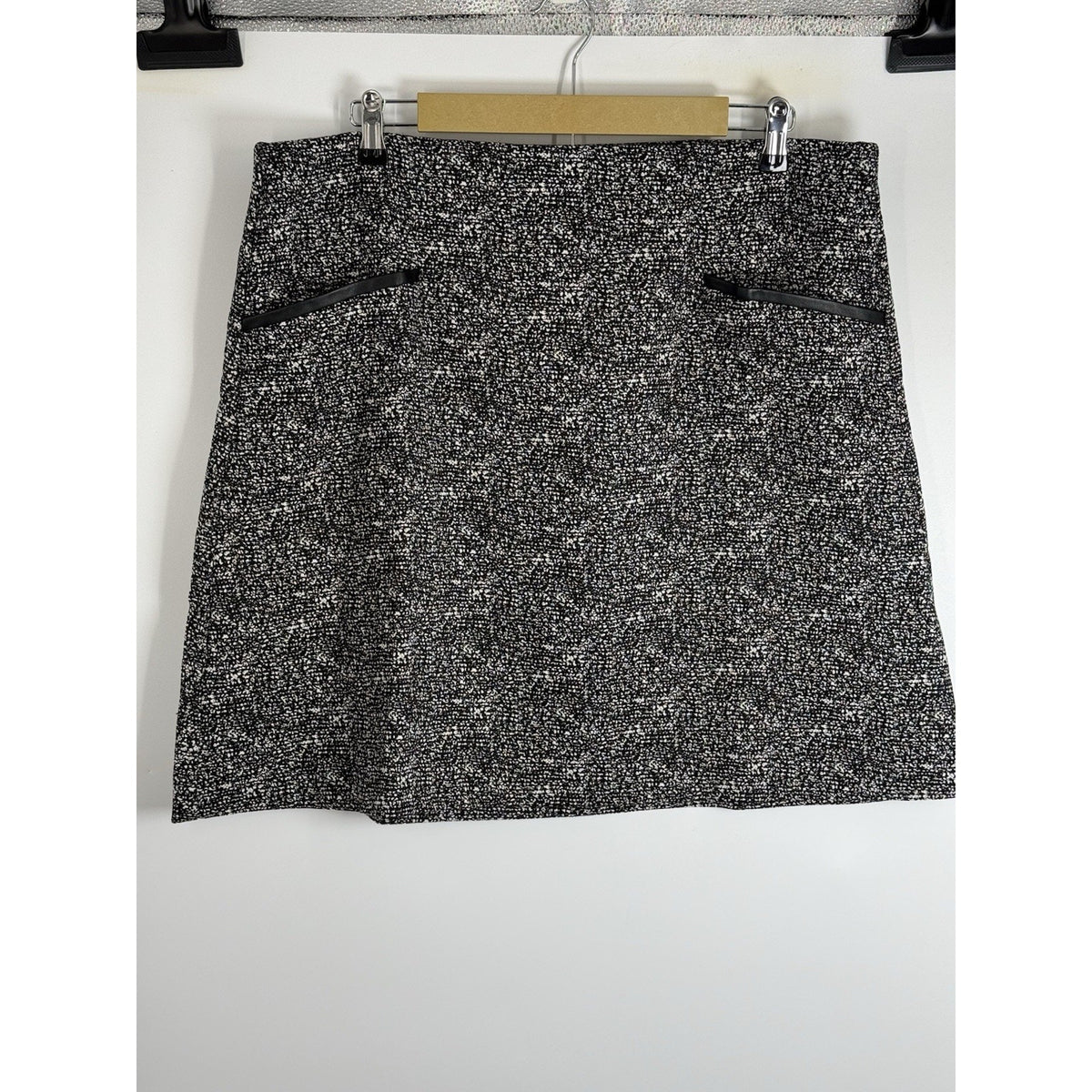 Roz & Ali Black White Women’s Knit Skirt Size XL Faux Leather Trim, Lightweight