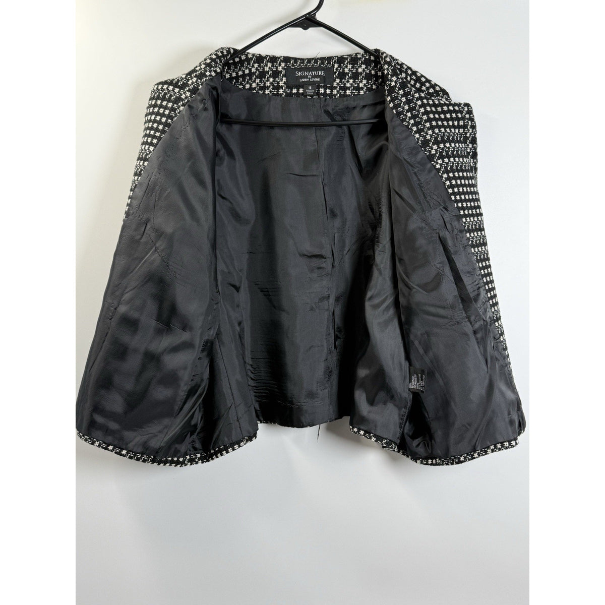 Signature by Larry Levine Tweed Jacket Size 16 Black White Cropped Classic