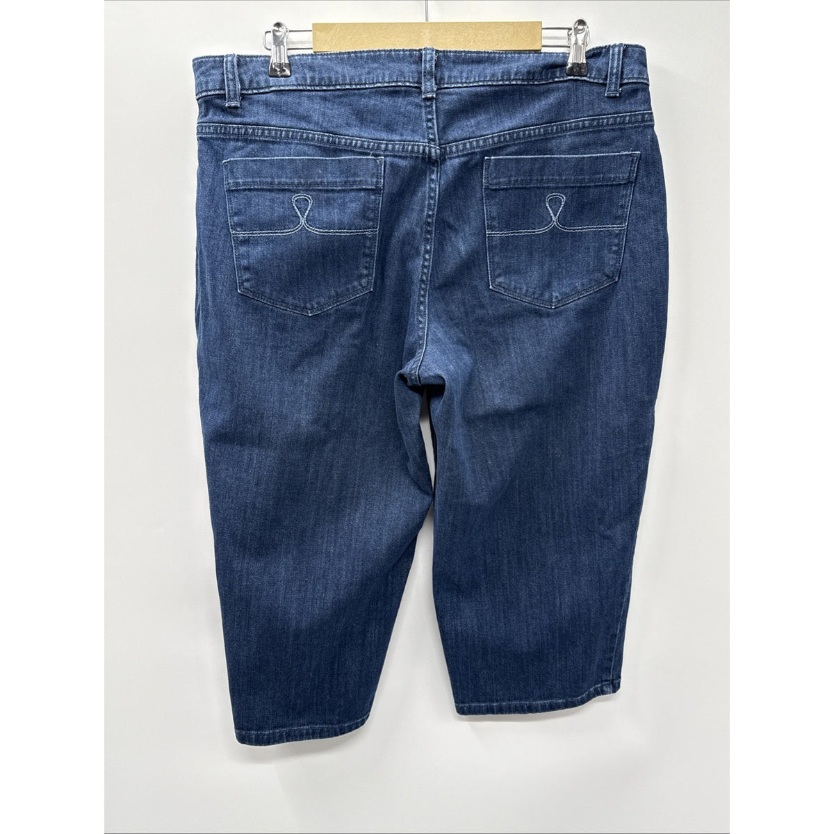 IZOD Denim Capri Blue Size 18 Cotton Spandex Button Pockets Women 5 pockets