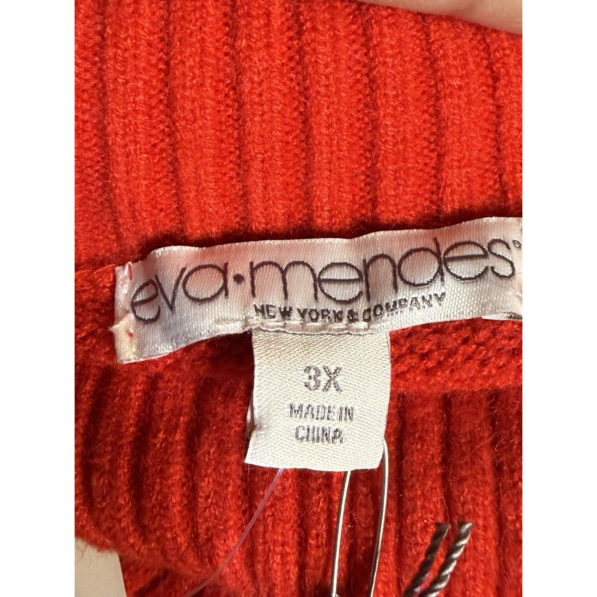 Eva Mendes Red Turtleneck Sweater 3X Cable Sleeve Detail Soft Knit Cozy Bold
