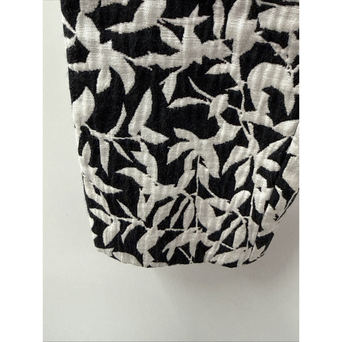 Croft & Barrow Jacket Women’s Size Medium Black & White 3 Button Blazer Floral