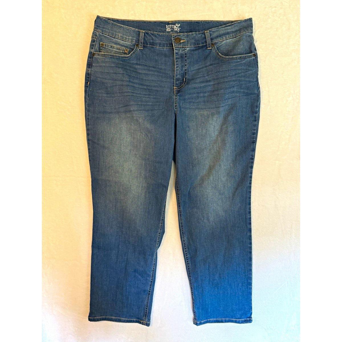 Terra & Sky Jeans Womens 18W Petite Straight Leg Stretch Plus Size Denim NWOT