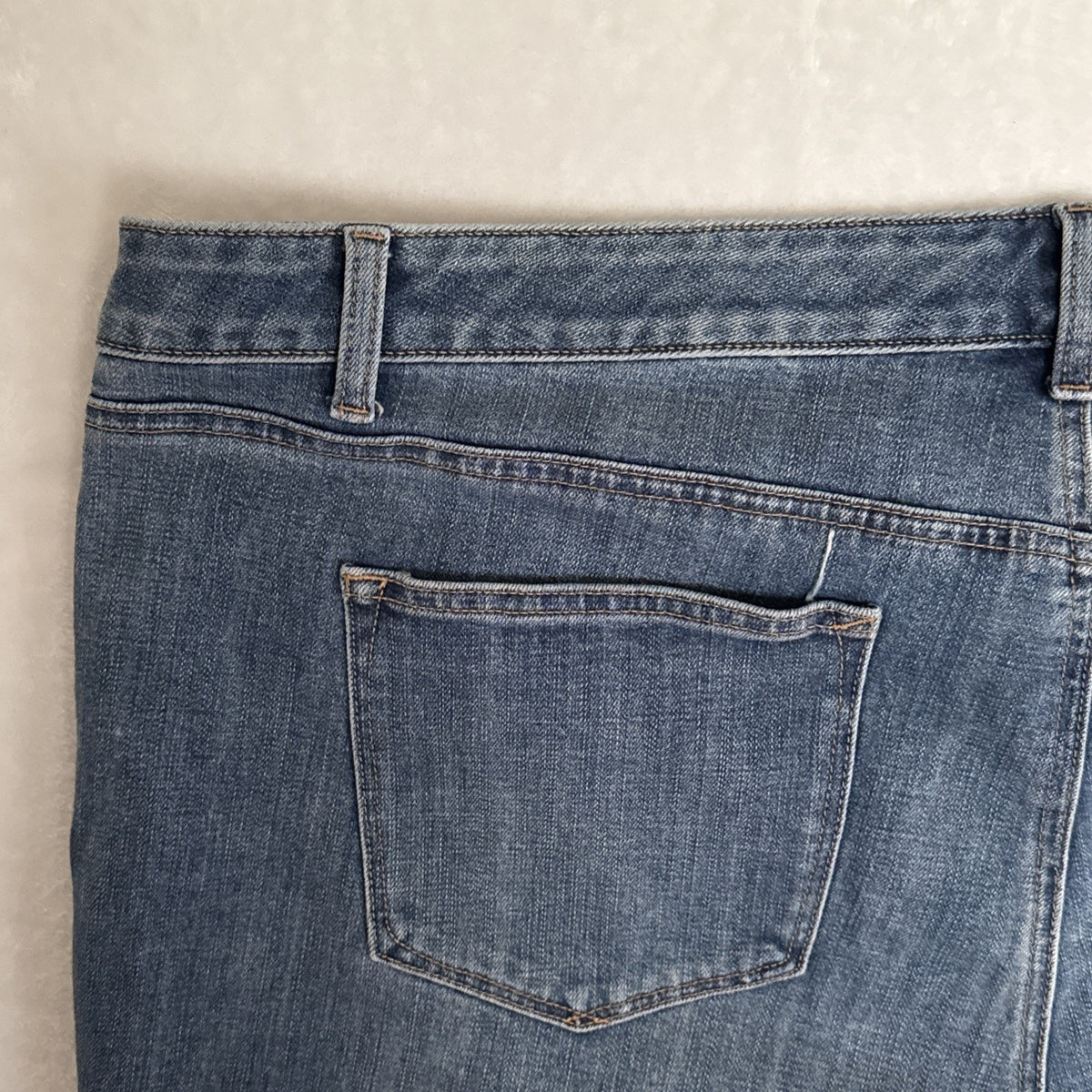 TALBOTS Flawless Girlfriend Short Women Size 22W Denim 5 Pocket