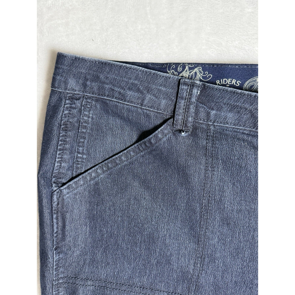 Riders by Lee Women’s 18M Dark Wash Stretch Denim Capri Pants Zip Hem Pockets