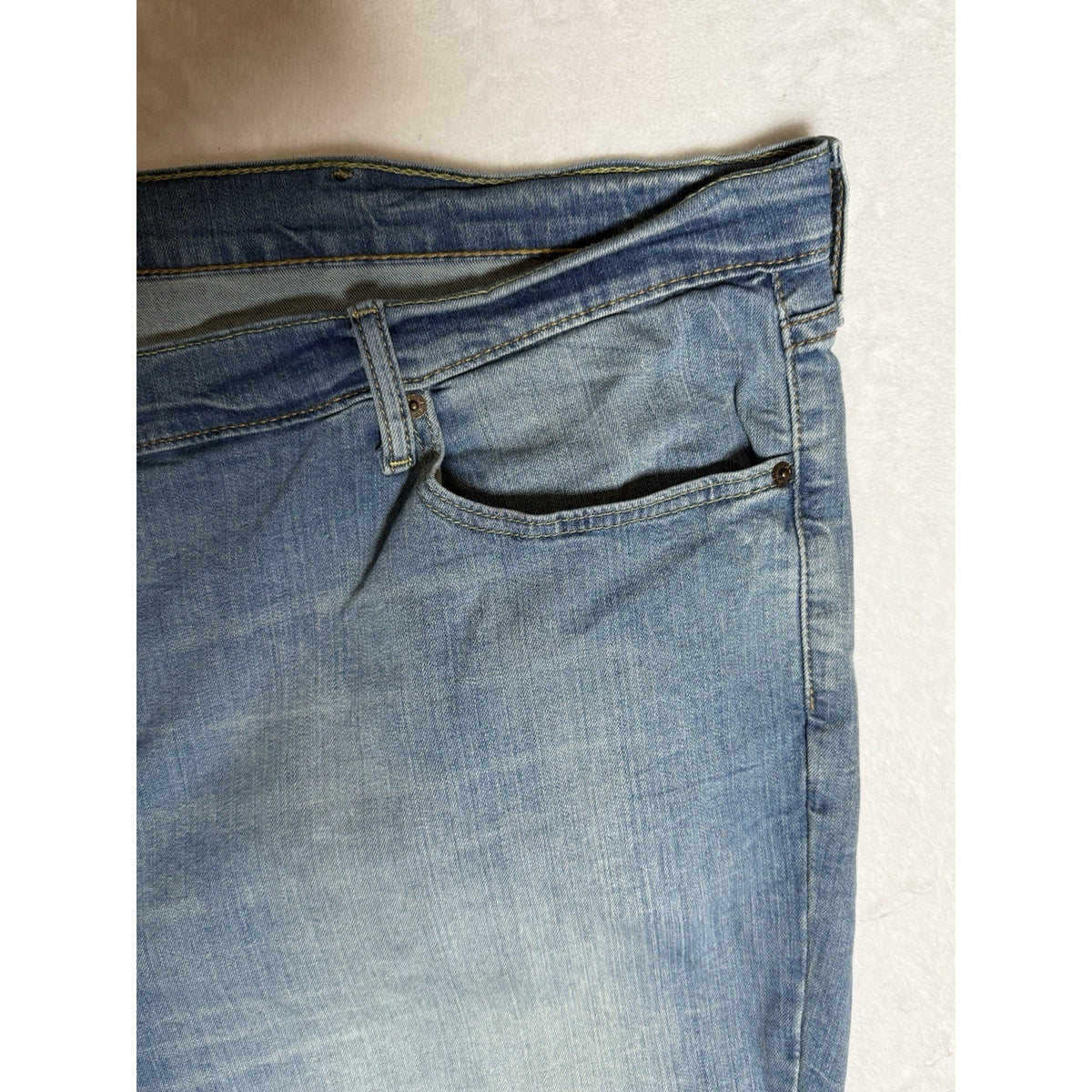 Levi’s 541 Athletic Taper Jeans Mens 52x30 Light Wash Stretch Denim 52x29