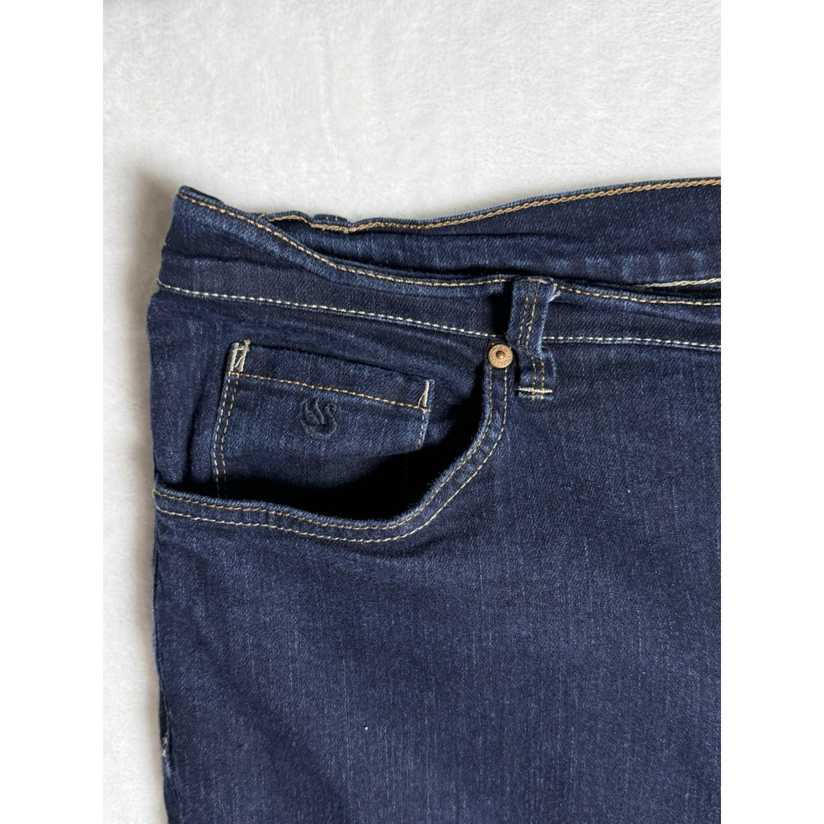Gloria Vanderbilt Amanda Jeans Womens 22W Average Dark Wash Straight Leg Stretch