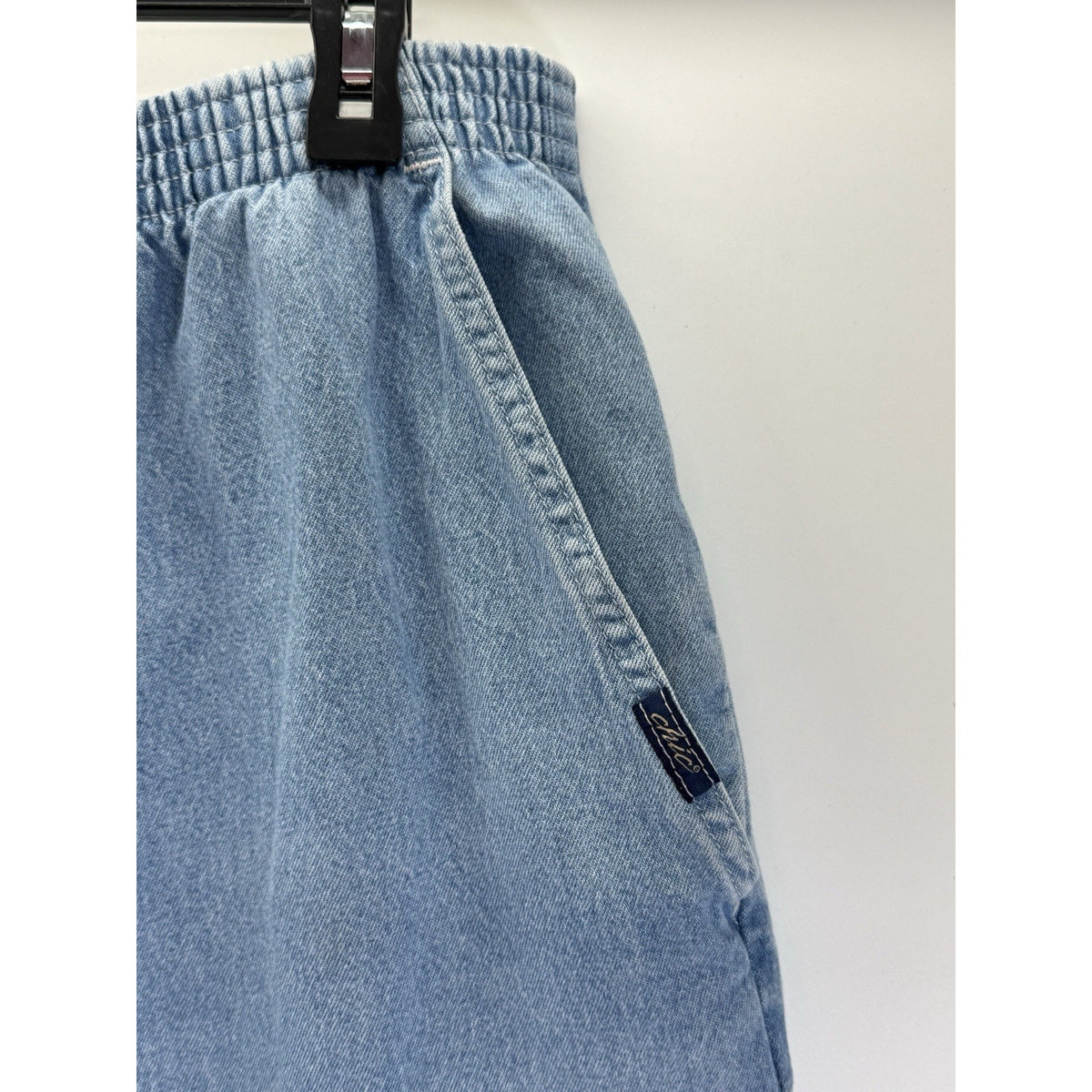 Chic Classic Collection Jeans Womens 18W Petite Pull On Denim Straight Leg Flaw