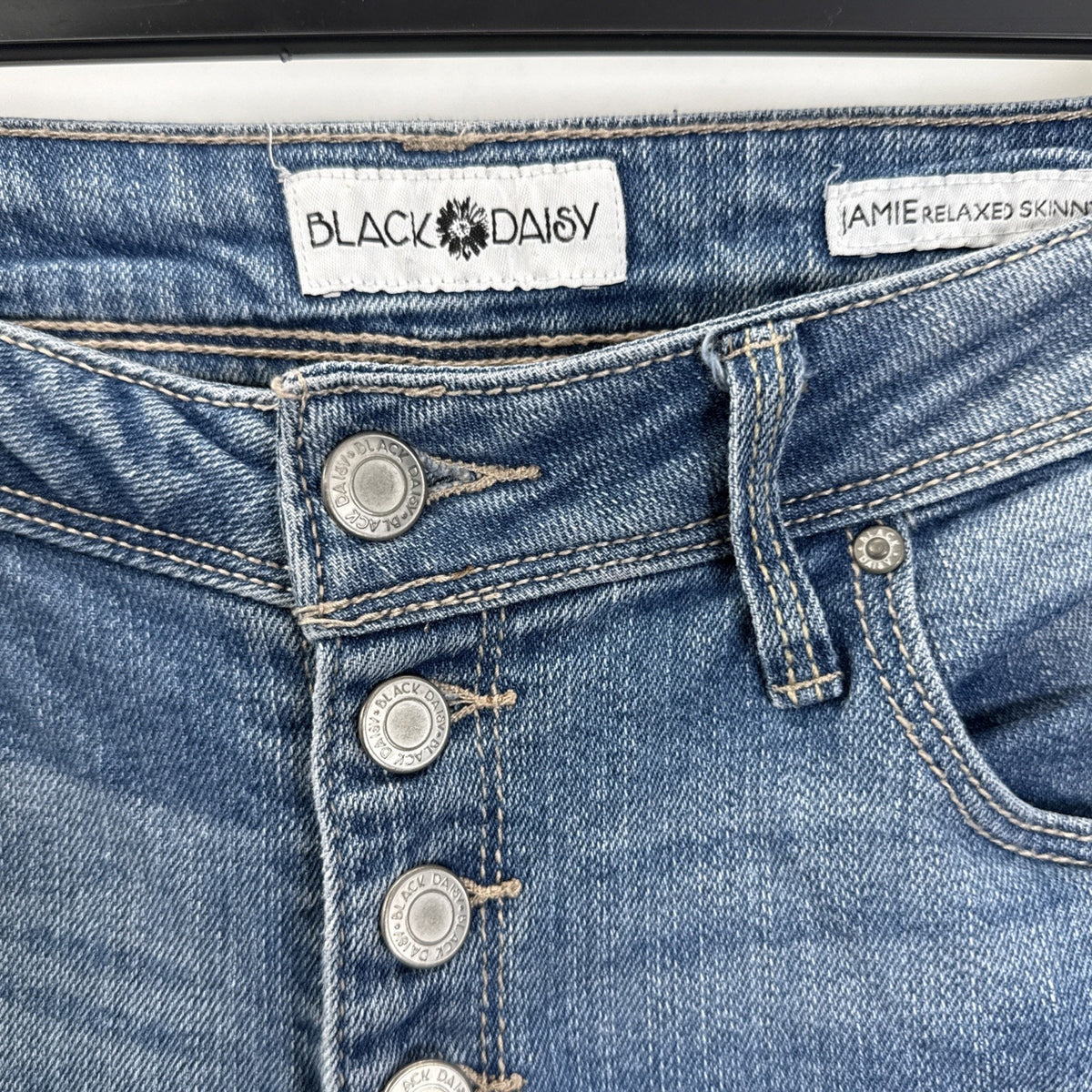 Black Daisy Jamie Relaxed Skinny Button Fly Blue Jeans With Butterfly Size 9/29