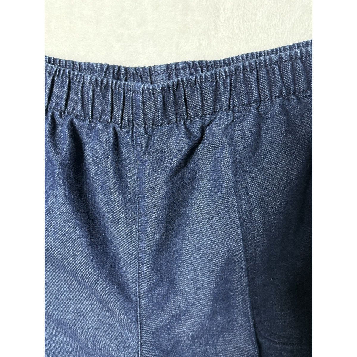 White Stag Womens L 12-14 Pull On Denim Capris Lightweight Elastic Waist Blue