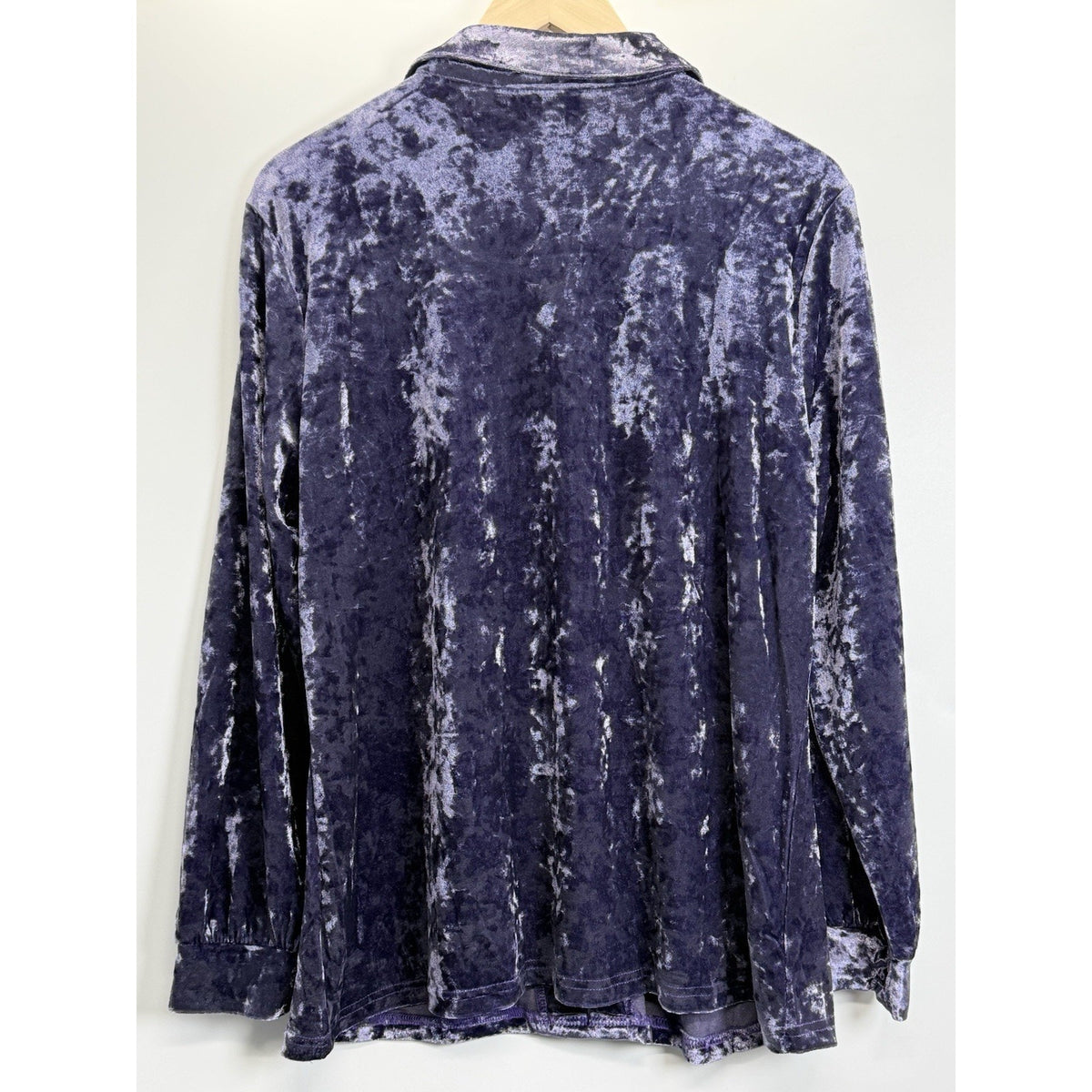 Catalog Favorites Purple Crushed Velvet Long Sleeve Blouse Women’s M
