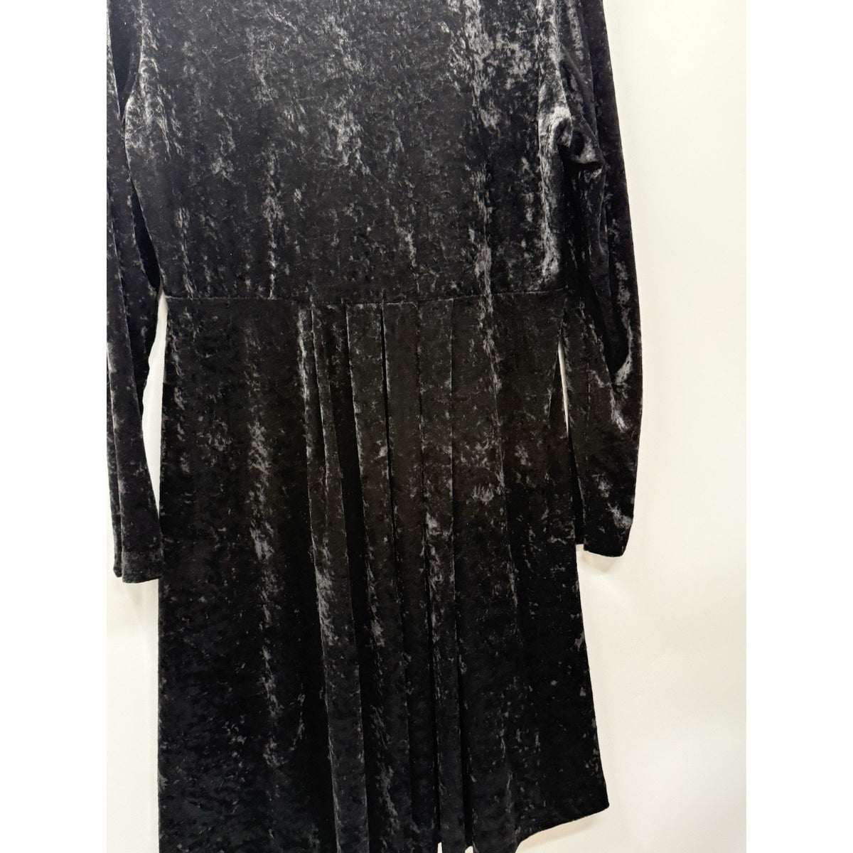Molly Malloy Black Velvet Dress Beaded Neck Gothic Romantic Whimsigoth 12