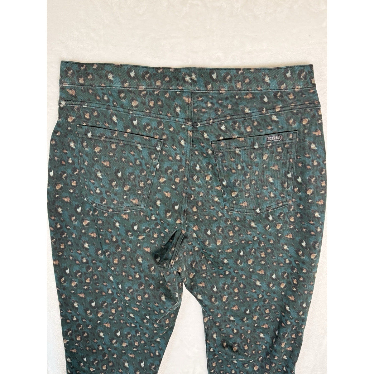 HUE Womens Leopard Print Leggings Green Pull On Stretch Pants Size Large