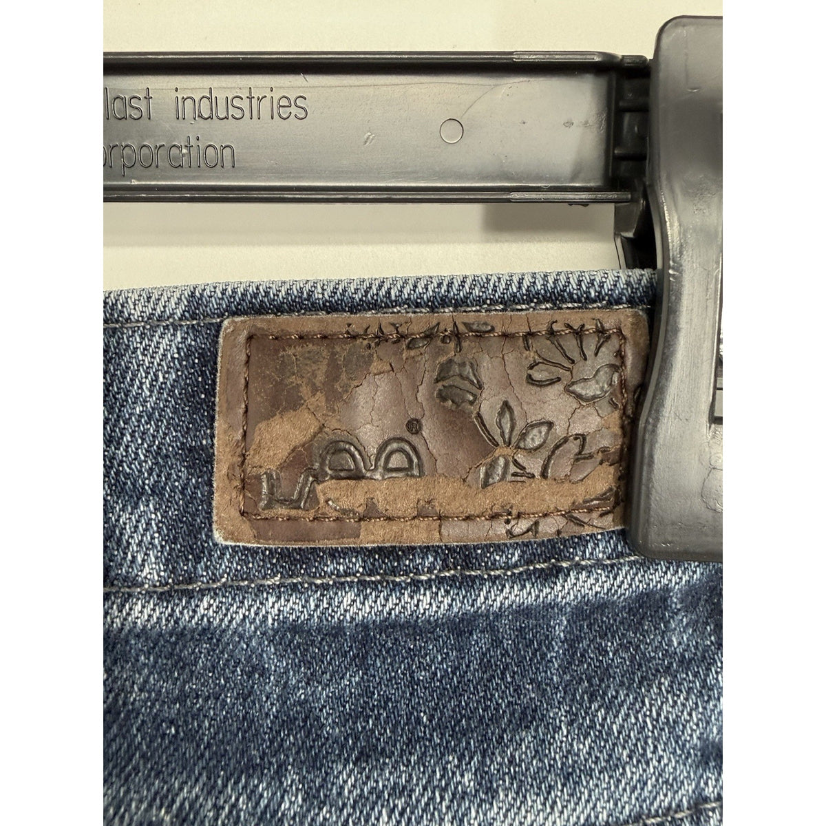 Lee Womens 12 Petite Elastic Waist Jeans Straight Leg Denim Mid Rise