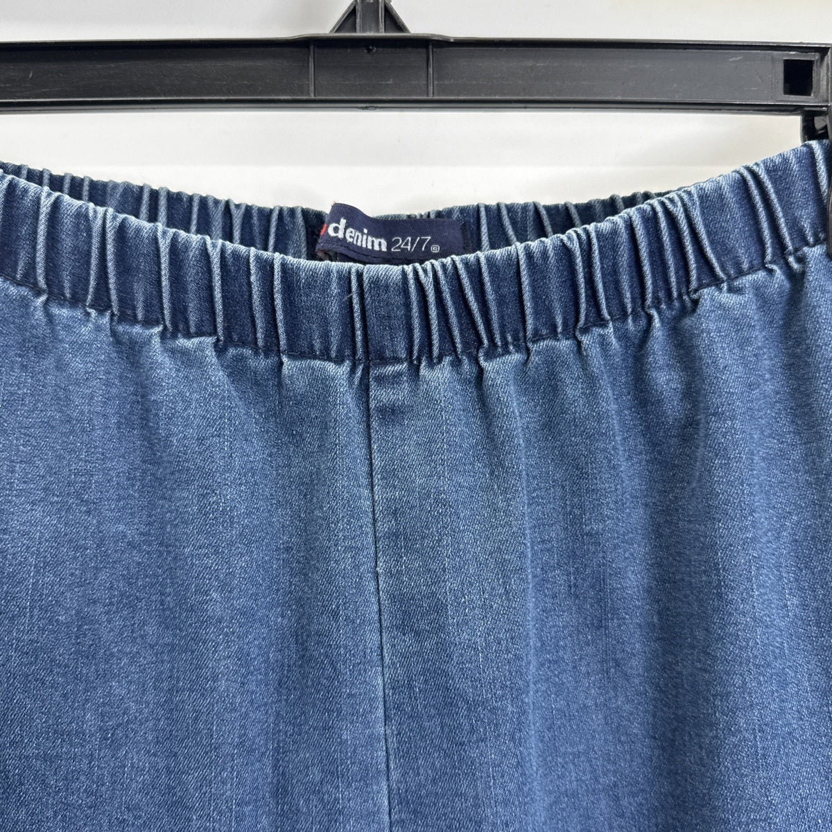 Denim 24/7 pull on Blue jeans Women’s size 18W petite Elastic Waist Stretch