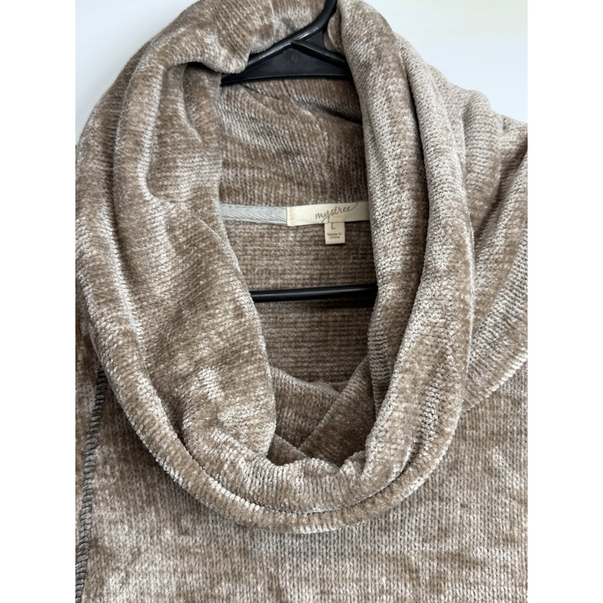 Mystree sweater Women’s Size Large Brown Cowl Neck Pullover