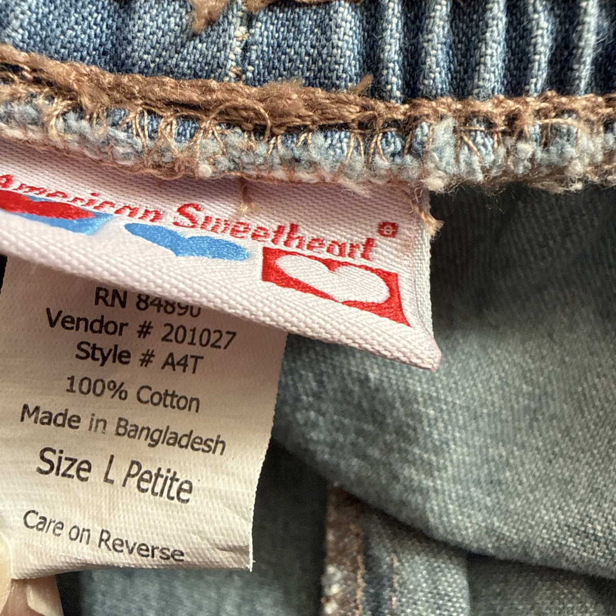 American SweetHeart Jeans Women’s Size Large Petite Pull On Elastic Waist