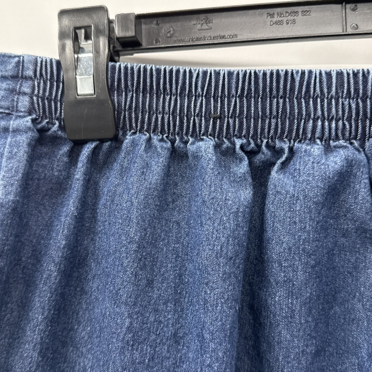 Alfred Dunner Denim Capri Pants Womens 12 Blue Pockets Pull On GUC
