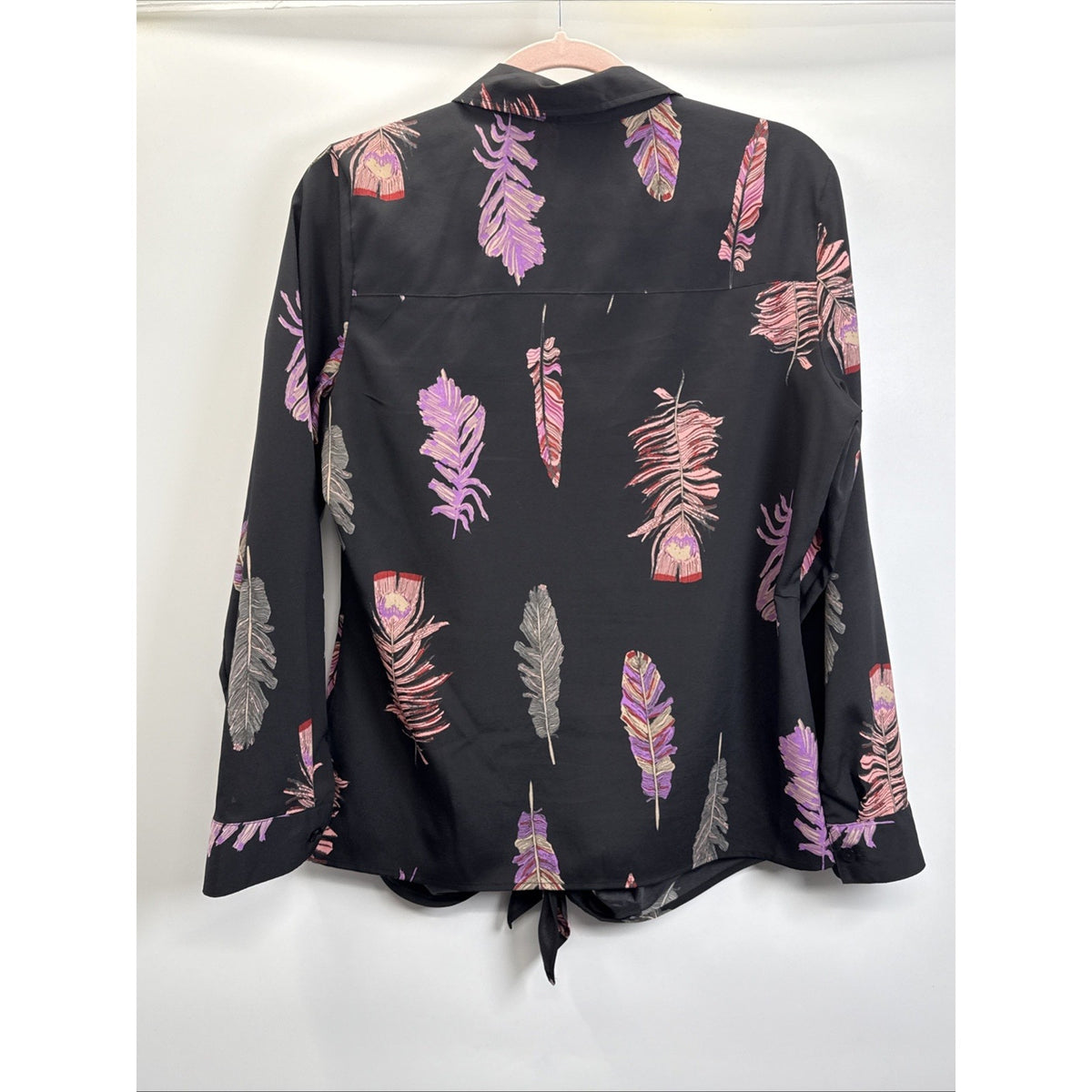 Jaclyn Smith Size Medium Black Feather Top Tie Front Long Sleeve V-Neck Collar
