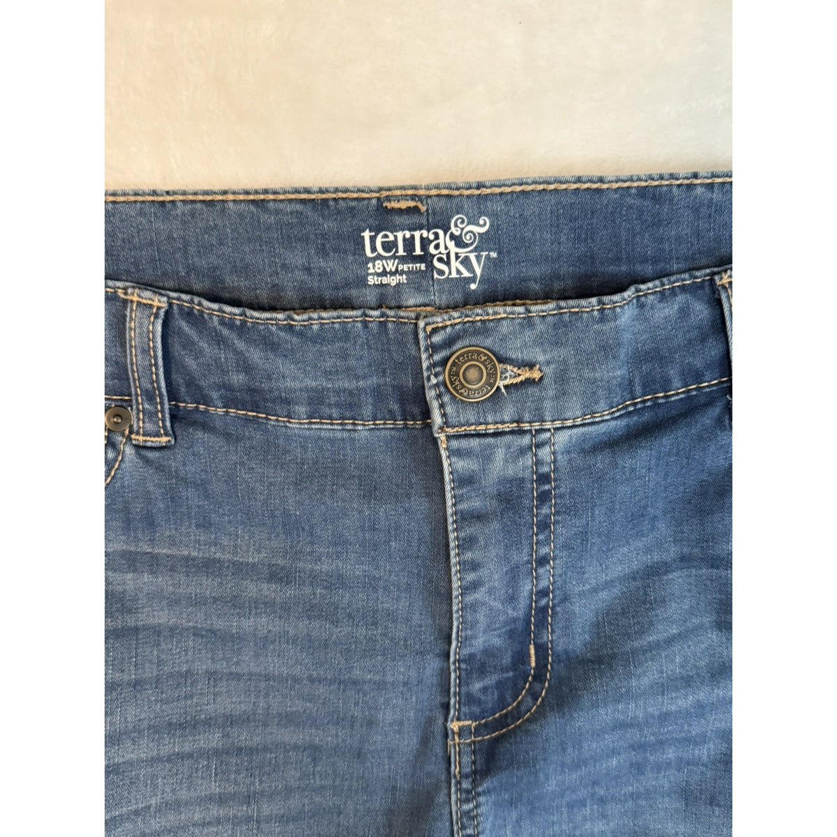 Terra & Sky Jeans Womens 18W Petite Straight Leg Stretch Plus Size Denim NWOT
